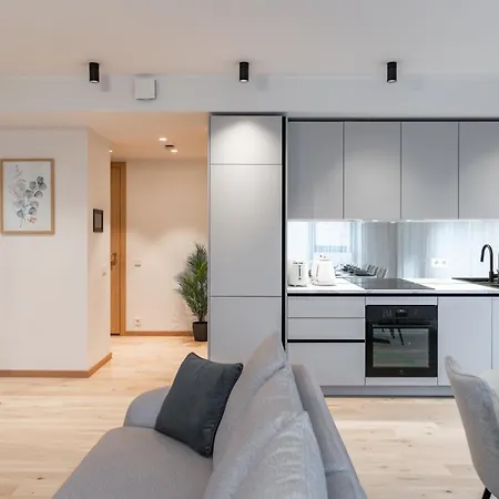 Sea View In Kalaranna District With Balcony And Free Parking Appartement *