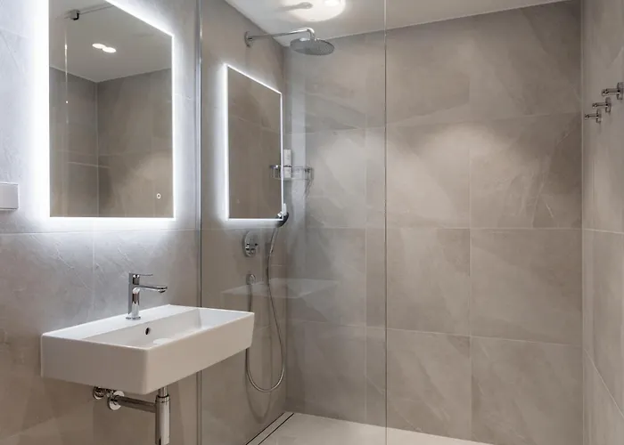 Sea View In Kalaranna District With Balcony And Free Parking Appartement